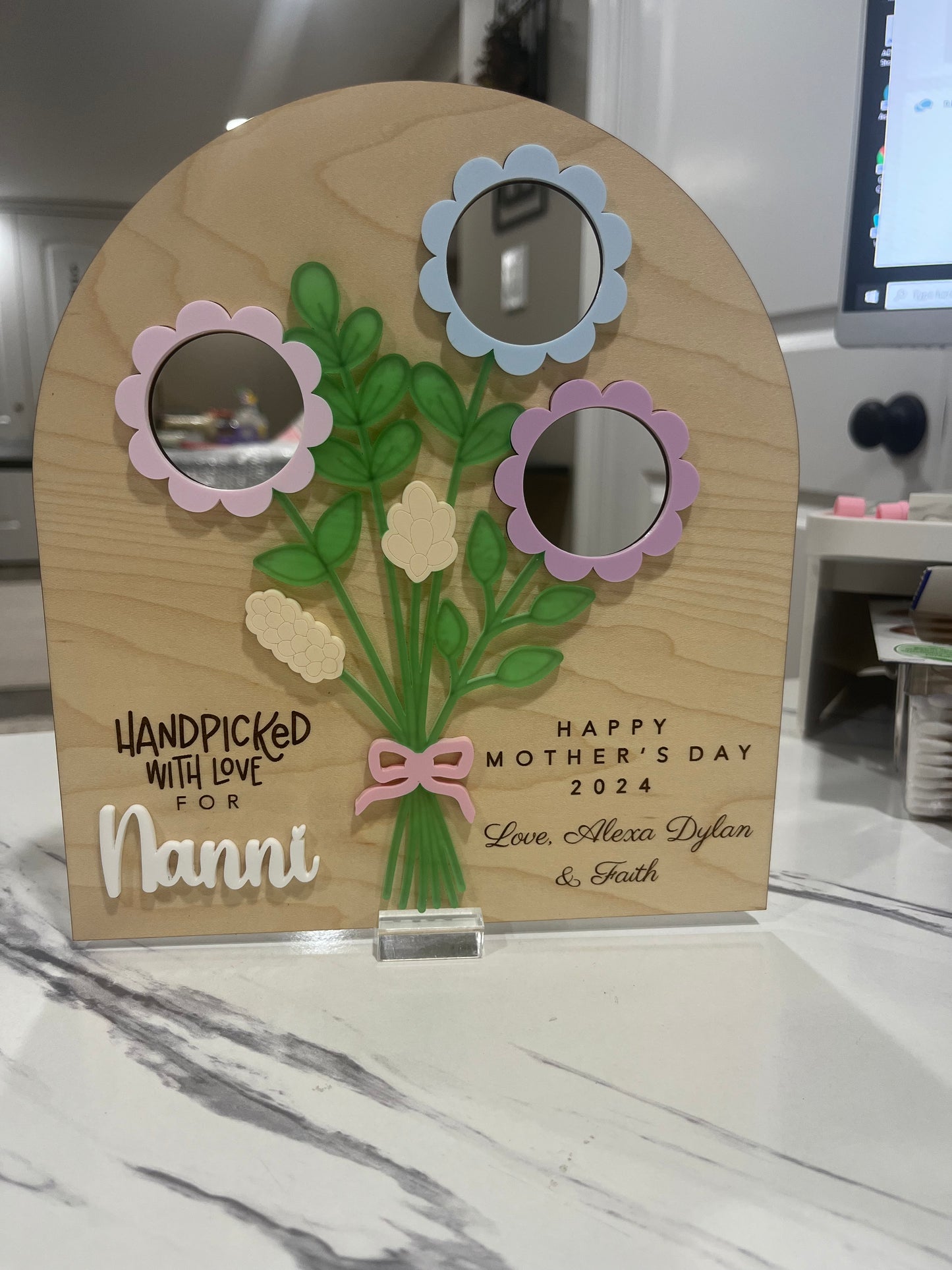 "Hand Picked" Photo Sign